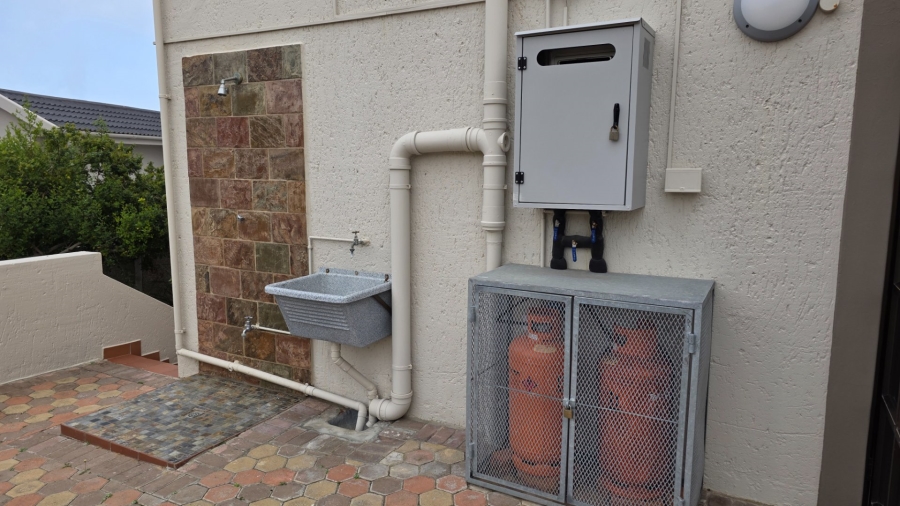 4 Bedroom Property for Sale in Dana Bay Western Cape